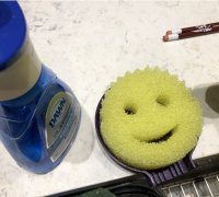 https://img1.yeggi.com/page_images_cache/3179600_scrub-daddy-holder-by-kmatch98