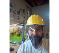 STL file construction helmet keychain - LLavero casco de obra 🚧・3D  printable model to download・Cults
