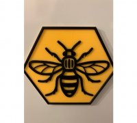 https://img1.yeggi.com/page_images_cache/3606877_manchester-bee-in-hexagon-by-raaybandz