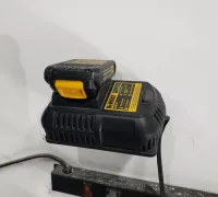 https://img1.yeggi.com/page_images_cache/5117681_dewalt-charger-wall-mount-by-kyle-hailey