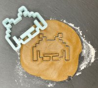 Flying Saucer Cookie Cutters, UFO Cookie Cutter, Alien Cookie Cutter, –  Makecookies