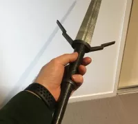 A 3D printed sword from the Witcher lights up with DIY runes - htxt