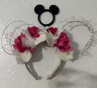 STL file Mickey Mouse Ear Holder・3D printing model to download・Cults