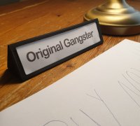 https://img1.yeggi.com/page_images_cache/6355740_interchangeable-desk-name-plate-template-to-download-and-3d-print-