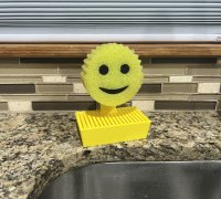 https://img1.yeggi.com/page_images_cache/6713736_scrub-daddy-sponge-holder-3d-printable-design-to-download-